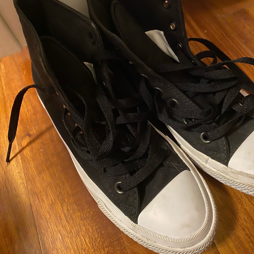 Black Chuck Taylor II